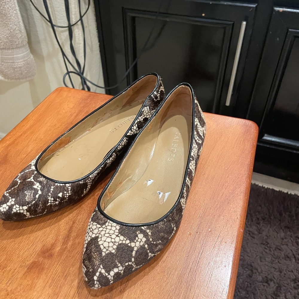 Talbots Brown and Cream Patterned Flats